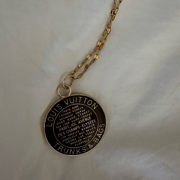 Louis Vuitton Rework Necklace - Picture 3 of 4